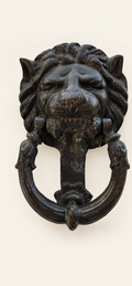 Dørbanker med løvehode – 17 × 9,5 cm